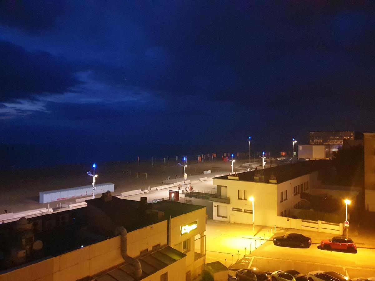 Studio Vue Mer Au Coeur De Malo Les Bains Pieds Dans L Eau Dunkirk Kültér fotó